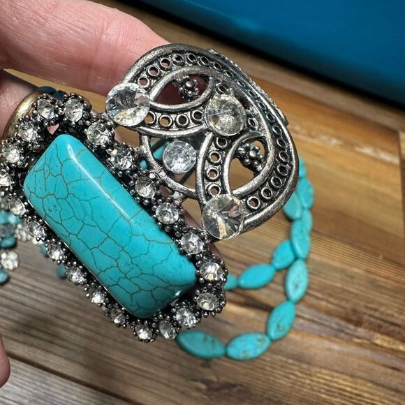 Handmade Turquoise Stone 36” Necklace + Rhinestone Clamper + Earrings - Picture 5 of 9